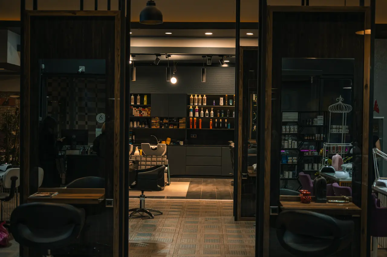 Salon Ambience